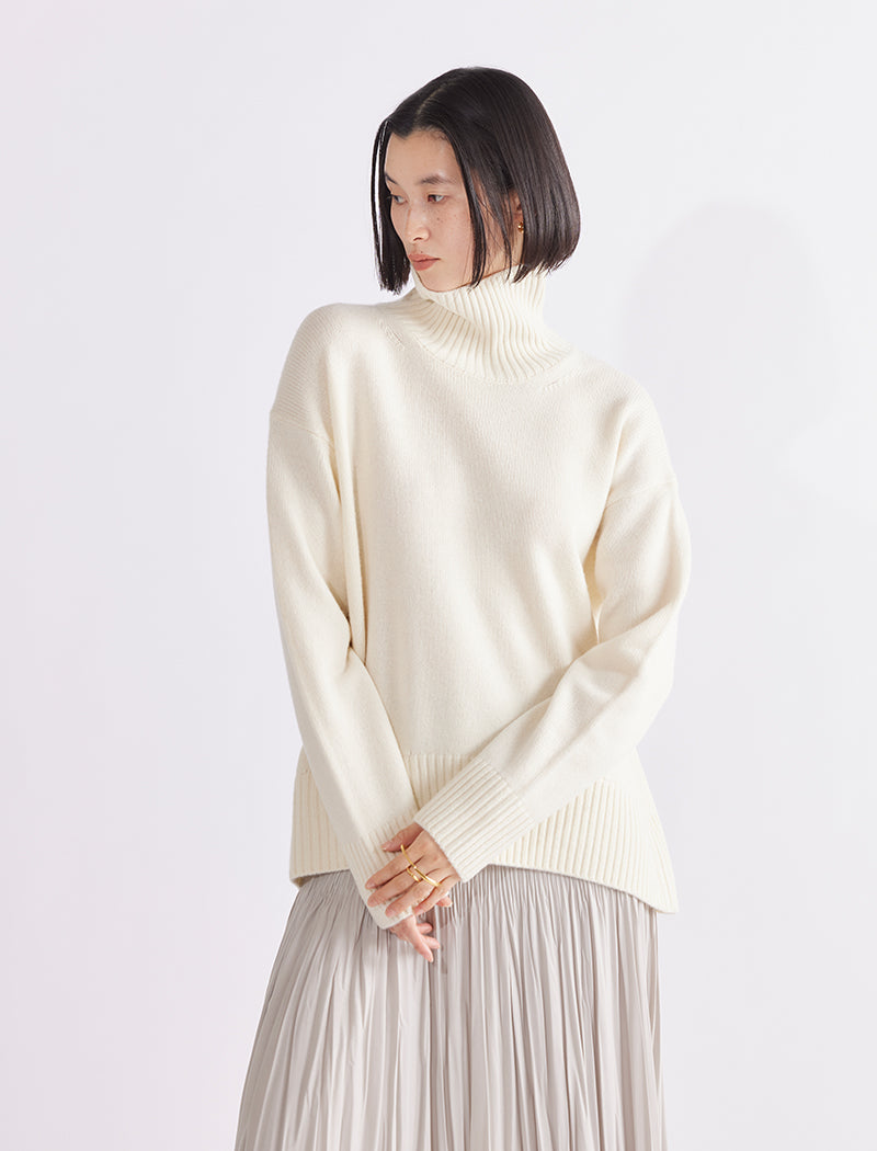 CASHMERE-BLEND MOCK-NECK TOP
