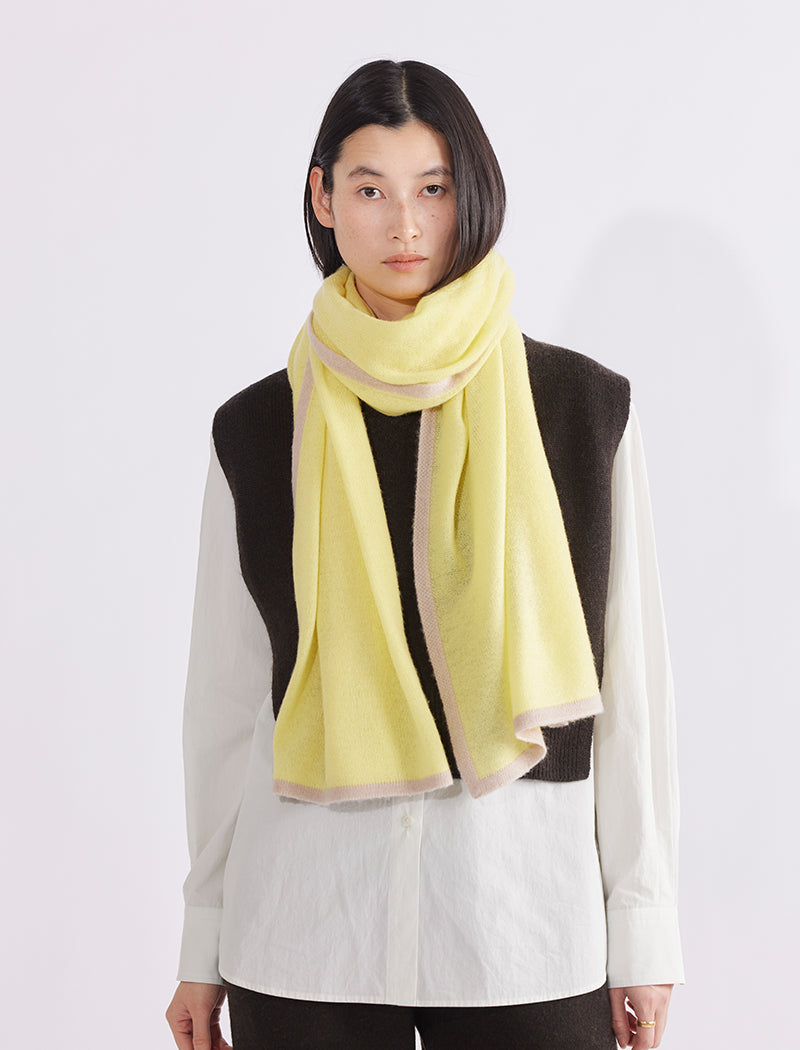TRIMED CASHMERE STOLE