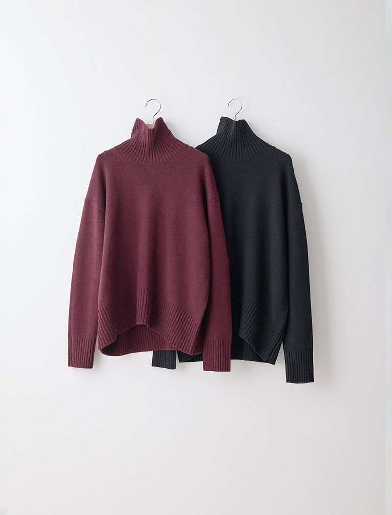 CASHMERE-BLEND MOCK-NECK TOP