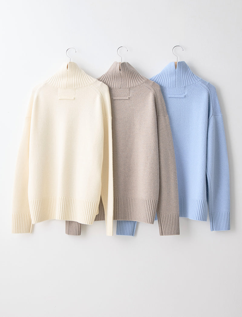 CASHMERE-BLEND MOCK-NECK TOP